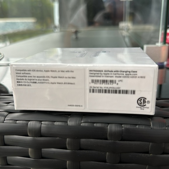 Apple Airpods - Picture 5 of 5